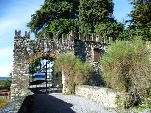 Castello Bornato Ingresso