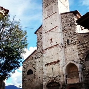 La facciata estrerna della Pieve Sant'Andrea